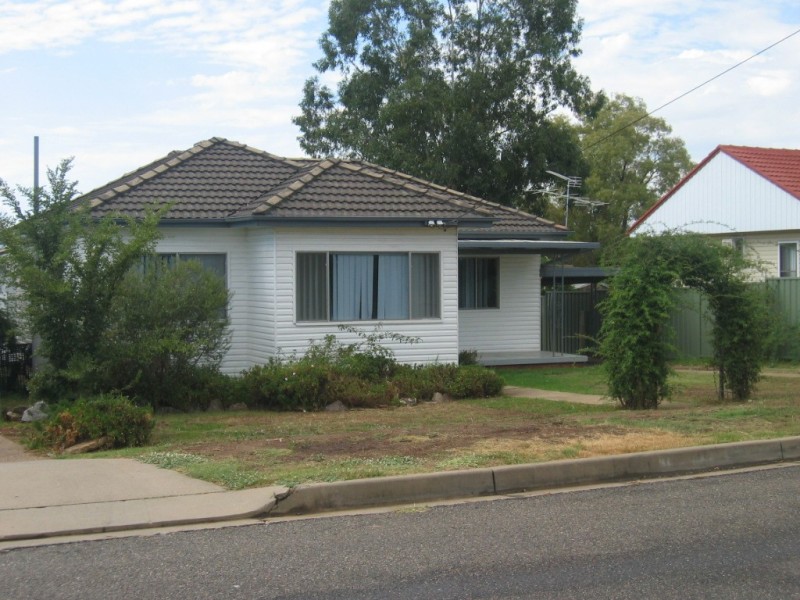 45 Churchill Street, Tamworth NSW 2340