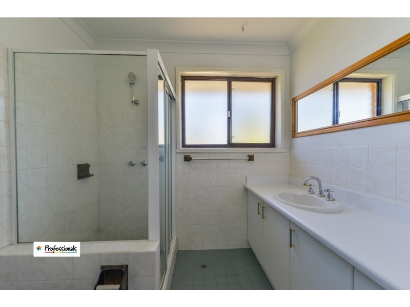 24 Grant Street, Tamworth NSW 2340