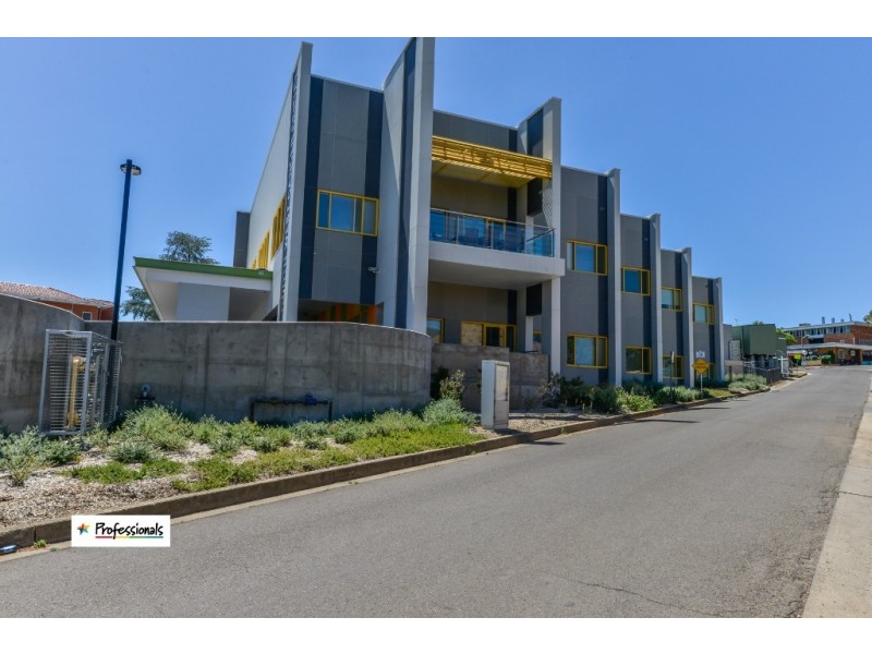 93 Johnston Street, Tamworth NSW 2340