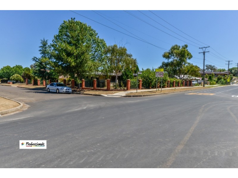93 Johnston Street, Tamworth NSW 2340