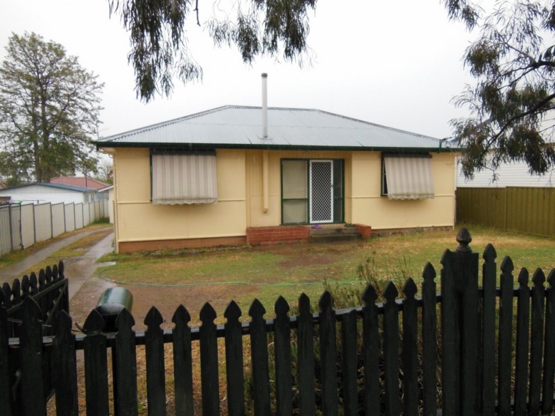 132 Robert Street, Tamworth NSW 2340