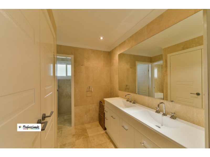 13 Wade Avenue, East Tamworth NSW 2340