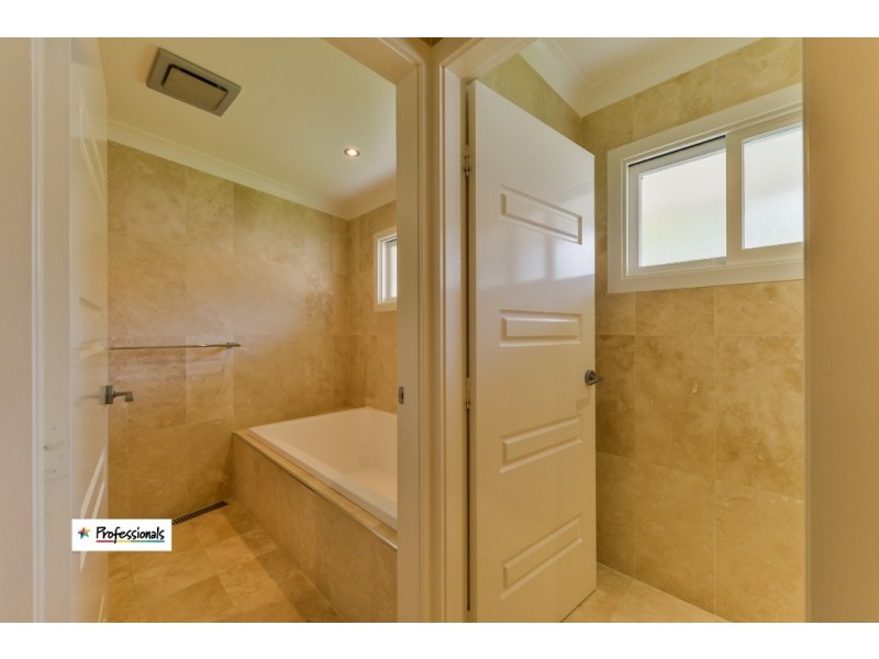 13 Wade Avenue, East Tamworth NSW 2340