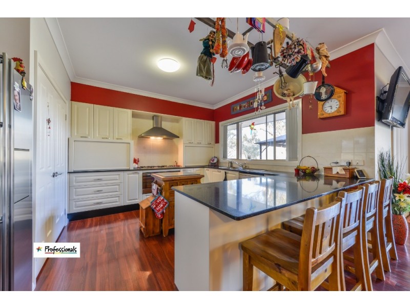 202 Catherine Way, Tamworth NSW 2340