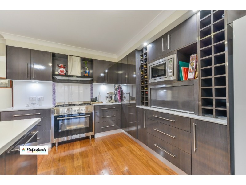 19 Carnegie Place, Tamworth NSW 2340