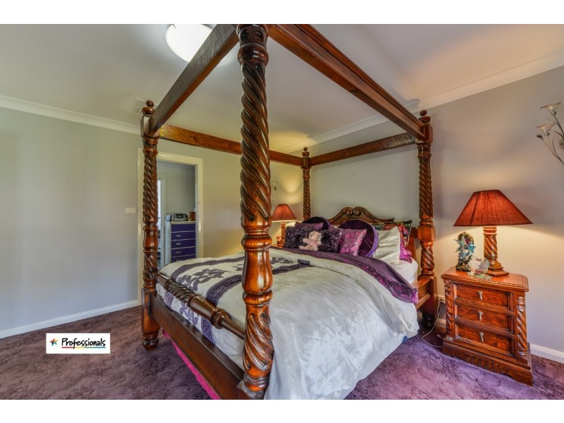 19 Carnegie Place, Tamworth NSW 2340