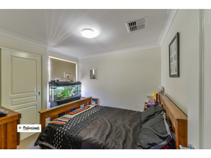 19 Carnegie Place, Tamworth NSW 2340