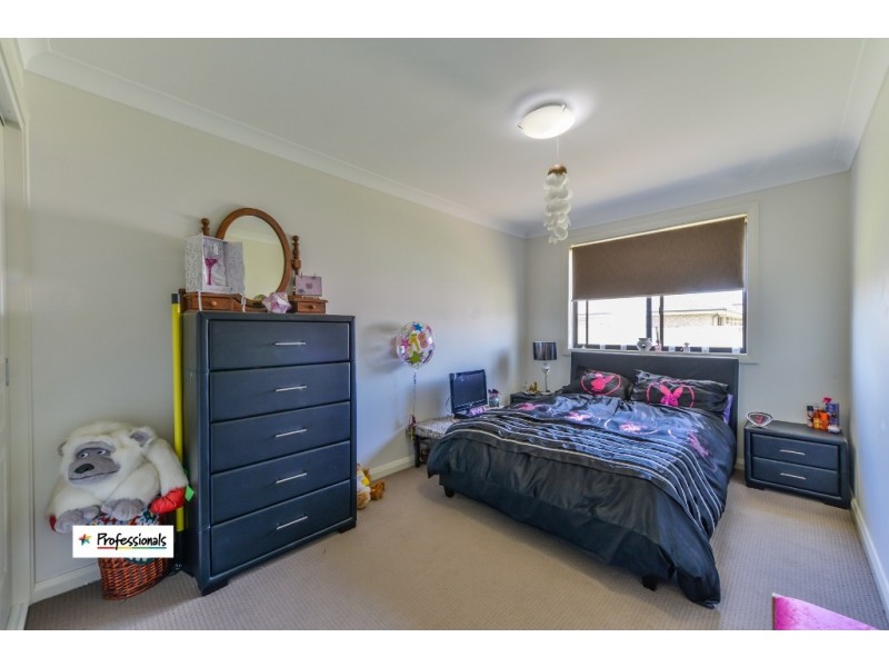 19 Carnegie Place, Tamworth NSW 2340