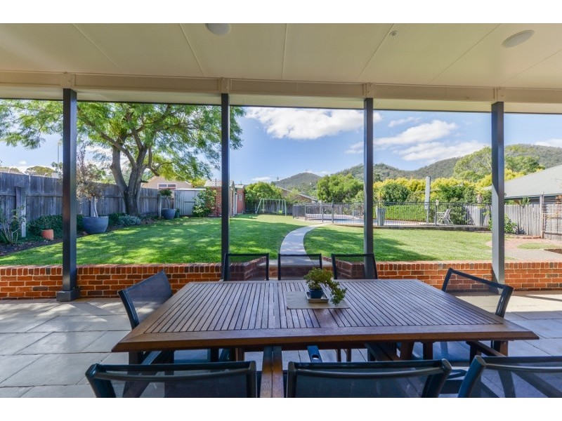 64 Napier Street, Tamworth NSW 2340