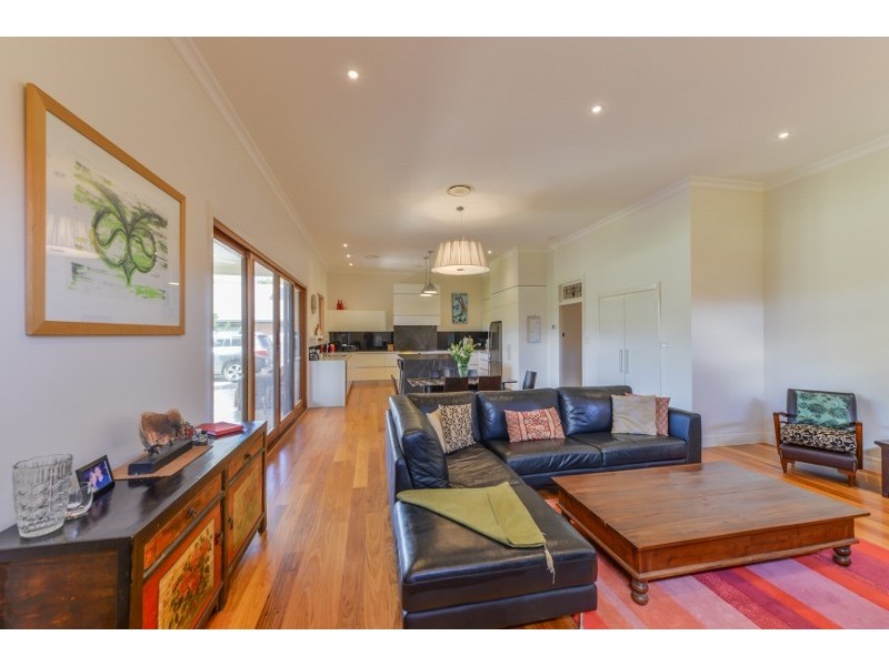 64 Napier Street, Tamworth NSW 2340