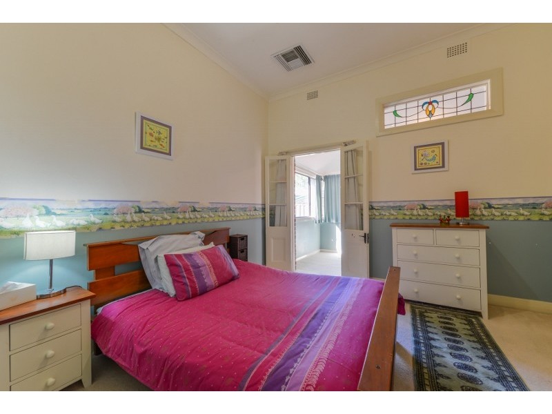 64 Napier Street, Tamworth NSW 2340