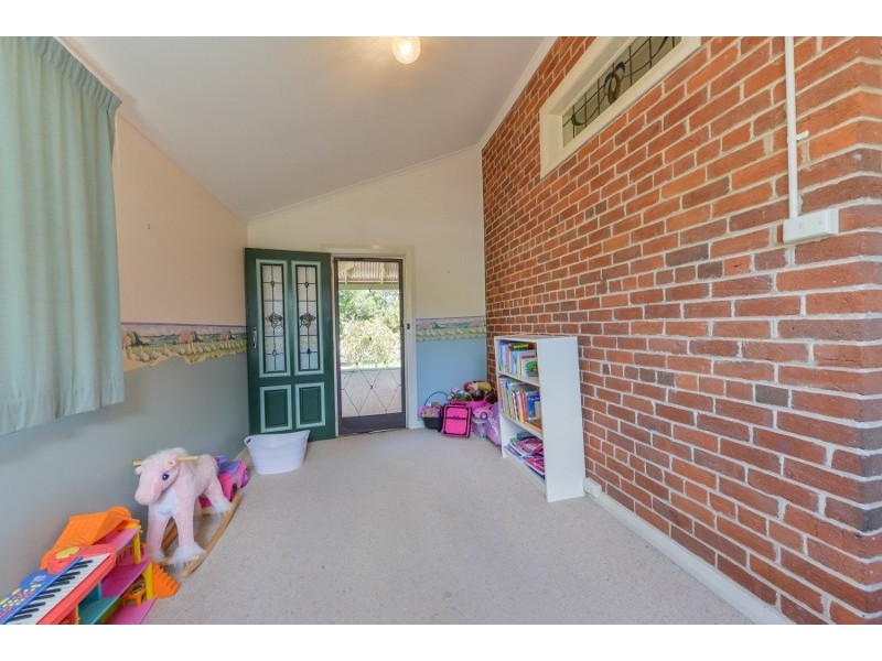 64 Napier Street, Tamworth NSW 2340