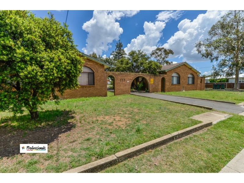1 and 2. 259 Goonoo Goonoo Road, Tamworth NSW 2340