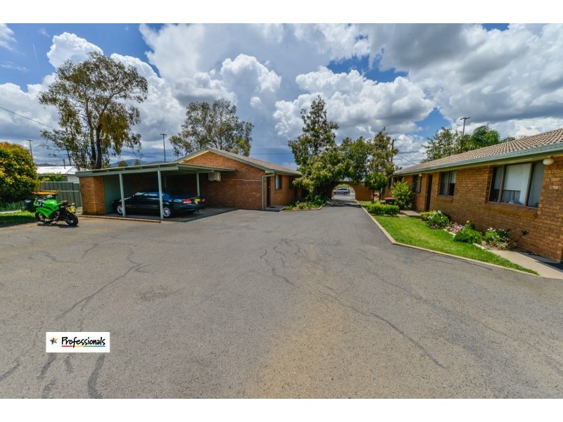 1 and 2. 259 Goonoo Goonoo Road, Tamworth NSW 2340