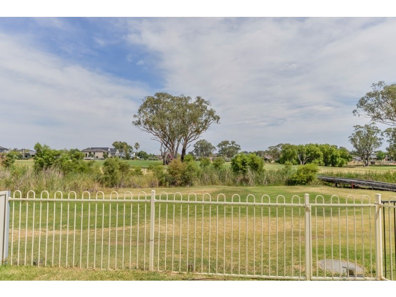 15 Eureka Place, Tamworth NSW 2340