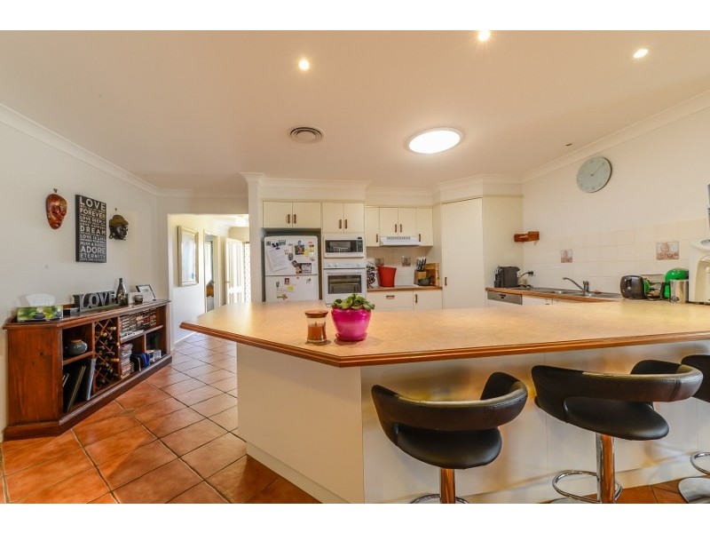 15 Eureka Place, Tamworth NSW 2340