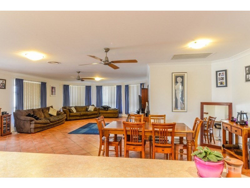 15 Eureka Place, Tamworth NSW 2340