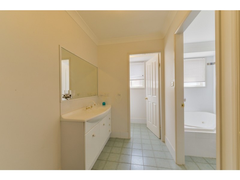 15 Eureka Place, Tamworth NSW 2340