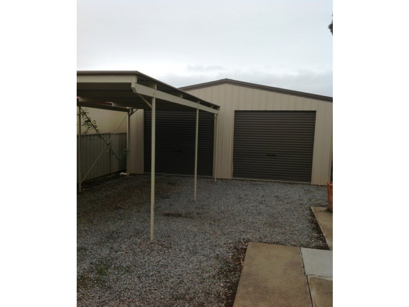 2/18 Harrier Parade, Tamworth NSW 2340