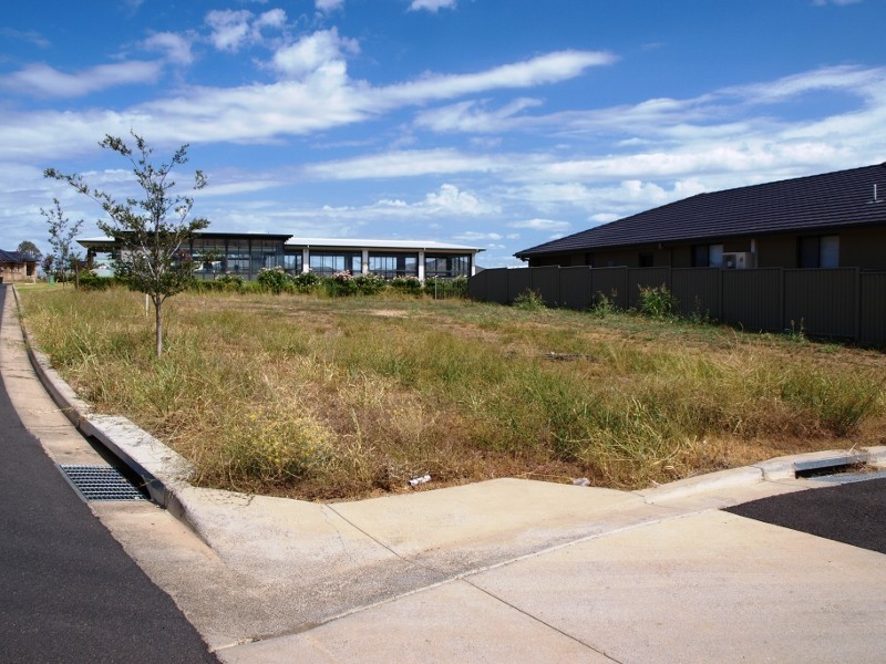 70 Peak Drive, Tamworth NSW 2340