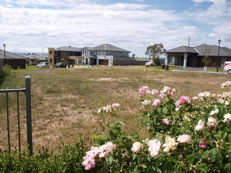 70 Peak Drive, Tamworth NSW 2340