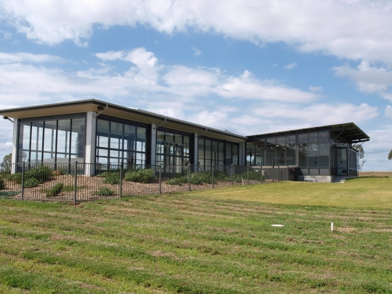 70 Peak Drive, Tamworth NSW 2340