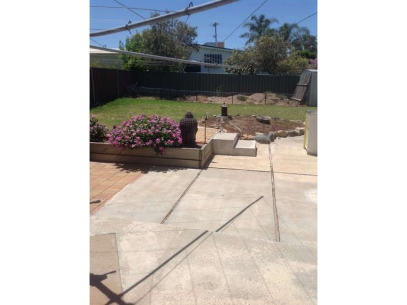 23 Damar Ave, Kootingal NSW 2352