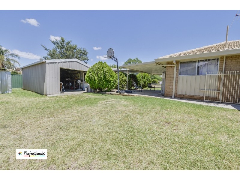 11 Campbell Road, Calala NSW 2340