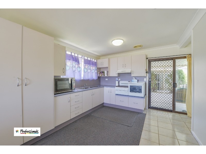 11 Campbell Road, Calala NSW 2340
