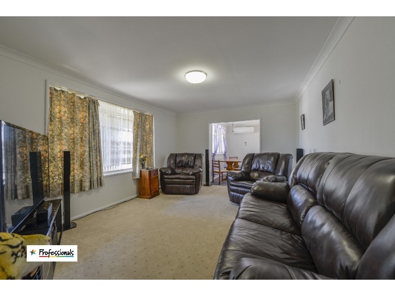 11 Campbell Road, Calala NSW 2340