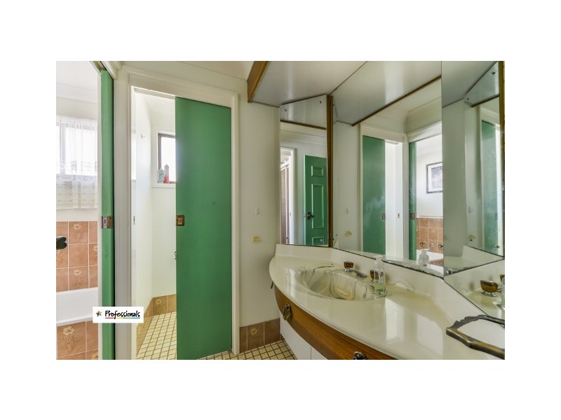 28 Lancaster Ave, Tamworth NSW 2340