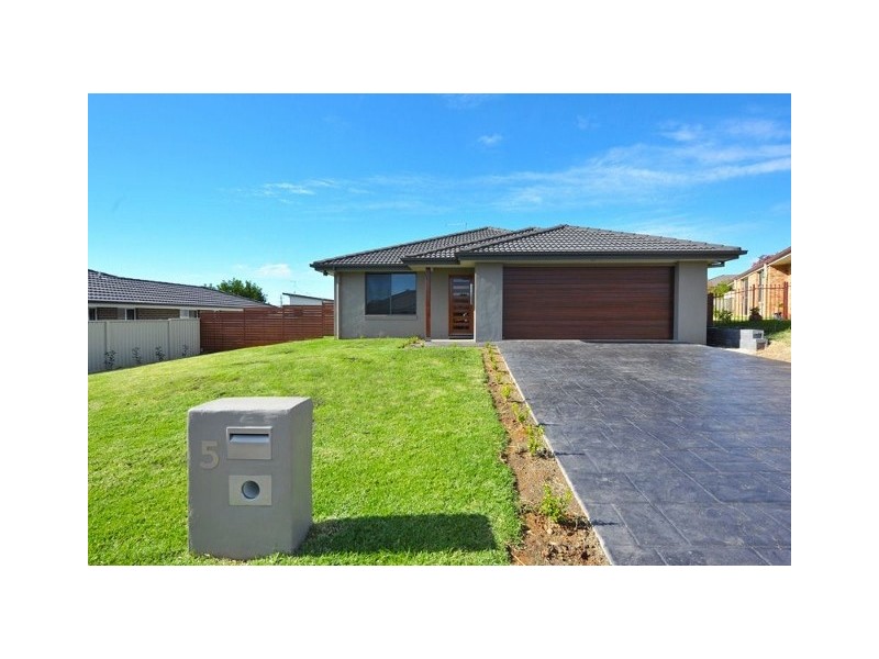 5 Penlee Road, Calala NSW 2340