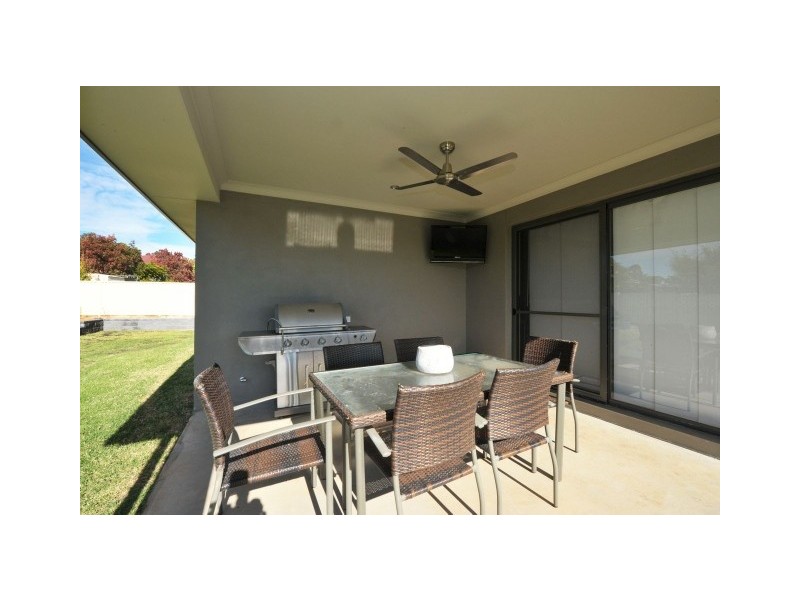 5 Penlee Road, Calala NSW 2340