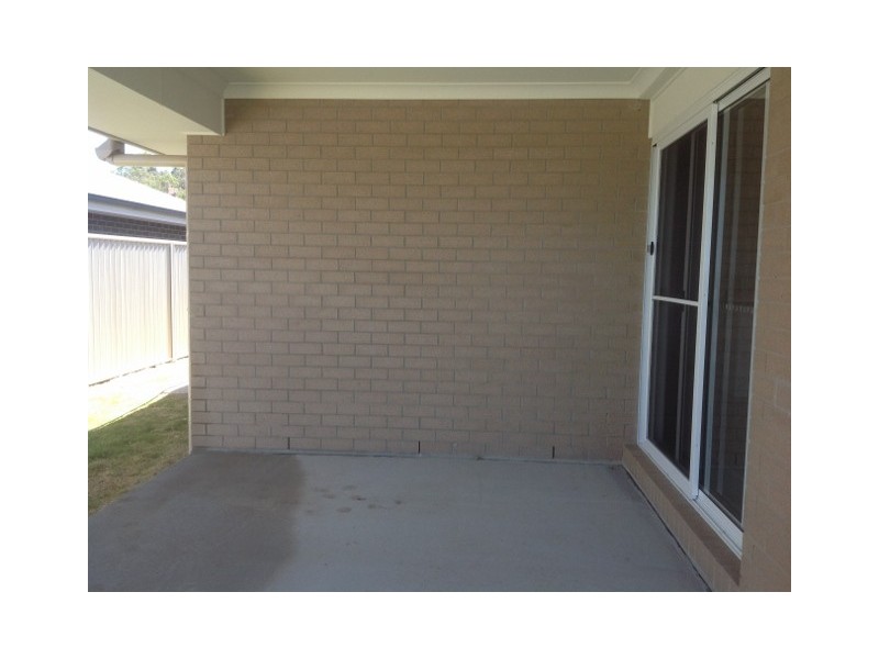 2/9 Kaputar Close, Tamworth NSW 2340