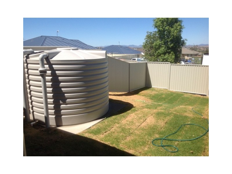 2/9 Kaputar Close, Tamworth NSW 2340