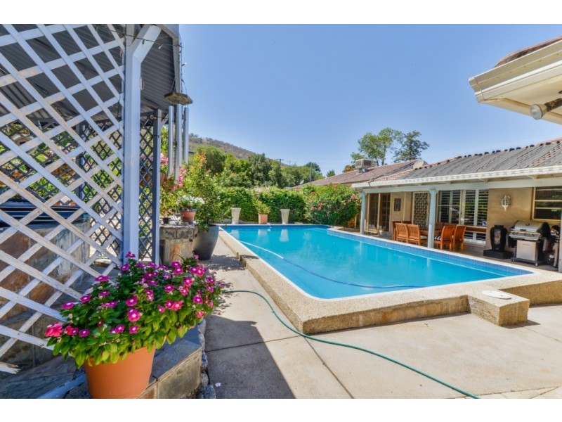 6 Bushland Avenue, East Tamworth NSW 2340