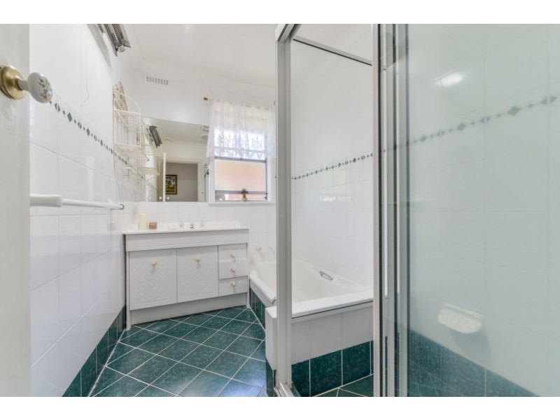 6 Bushland Avenue, East Tamworth NSW 2340