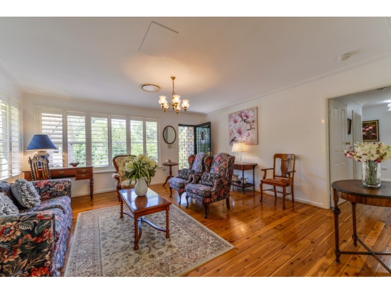 6 Bushland Avenue, East Tamworth NSW 2340