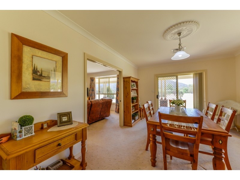 17 Catherine Way, Tamworth NSW 2340