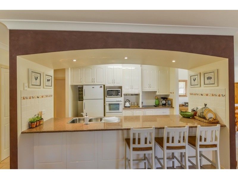 17 Catherine Way, Tamworth NSW 2340