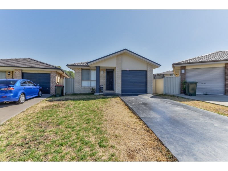 7 Sippel Close, Tamworth NSW 2340