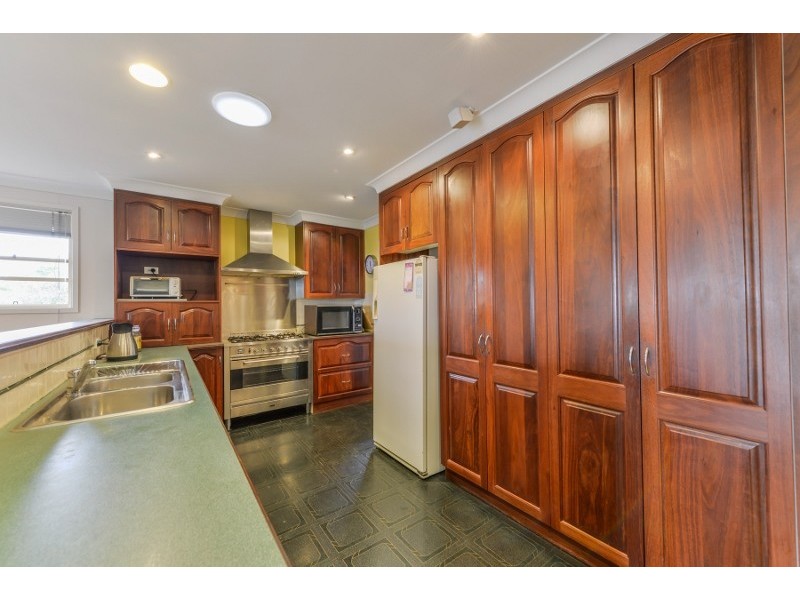 9 Shrewsbury Avenue, East Tamworth NSW 2340