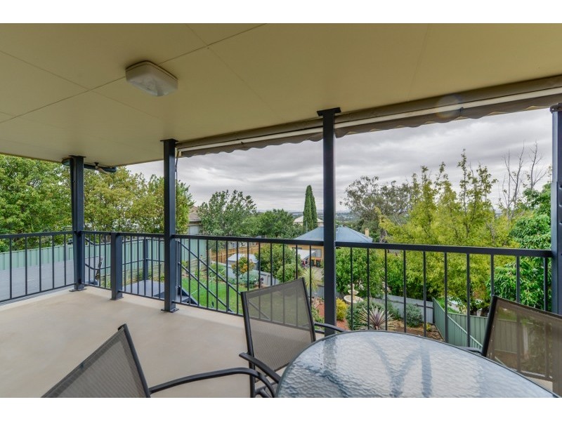 9 Shrewsbury Avenue, East Tamworth NSW 2340