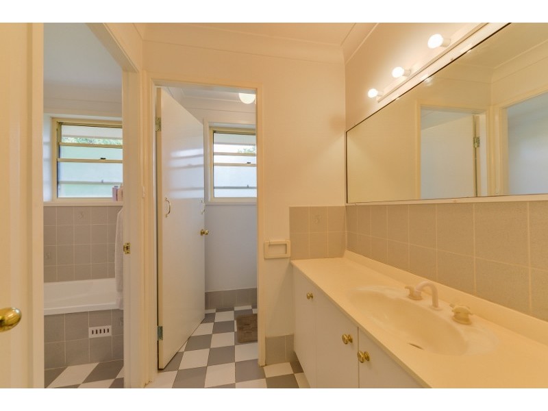 9 Shrewsbury Avenue, East Tamworth NSW 2340