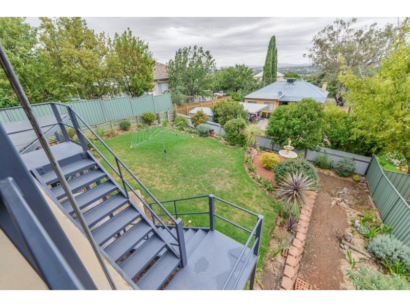 9 Shrewsbury Avenue, East Tamworth NSW 2340