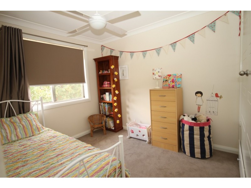 25 Minnamurra Crescent, Tamworth NSW 2340