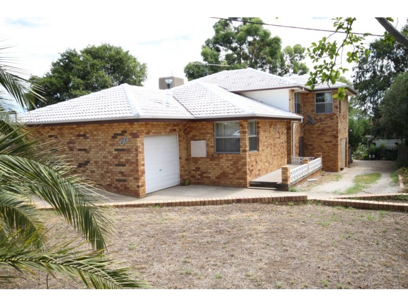 26 John Street, Tamworth NSW 2340