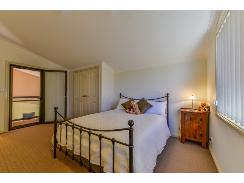 44 Johnston Street, Tamworth NSW 2340