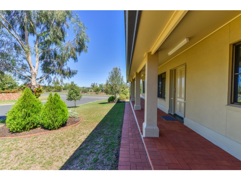44 Johnston Street, Tamworth NSW 2340