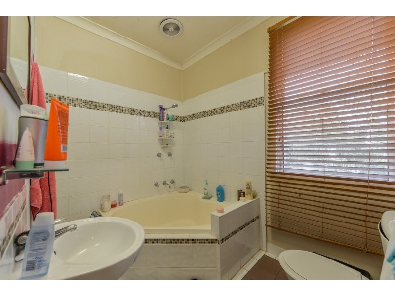 2 Petra Avenue, Tamworth NSW 2340